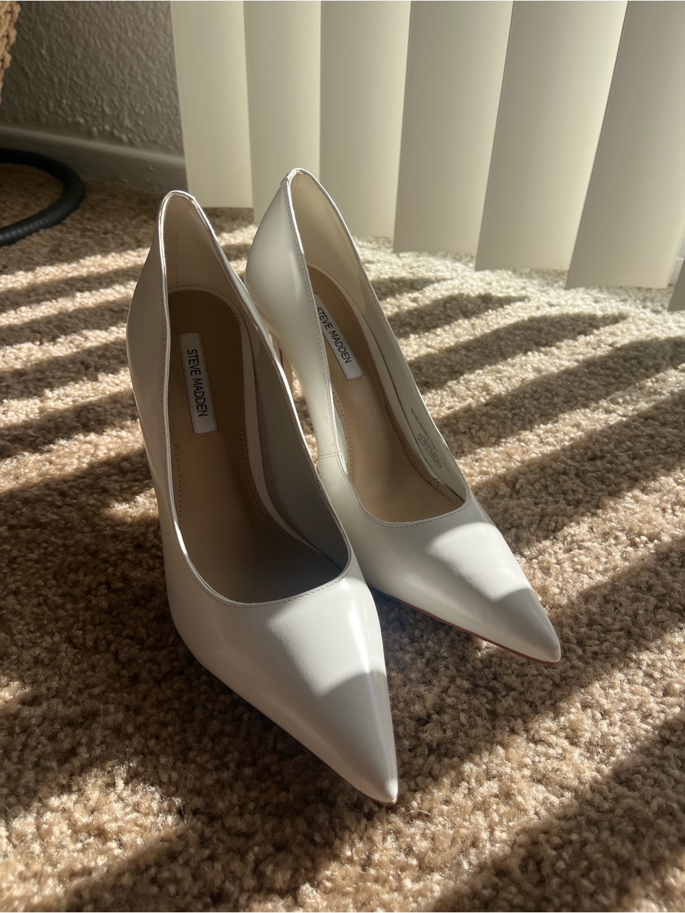 Steve Madden Cream Pointed Toe Stiletto Pumps 7.5